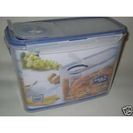 Lock and & Lock Pasta 2.4ltr Food Container HPL712F